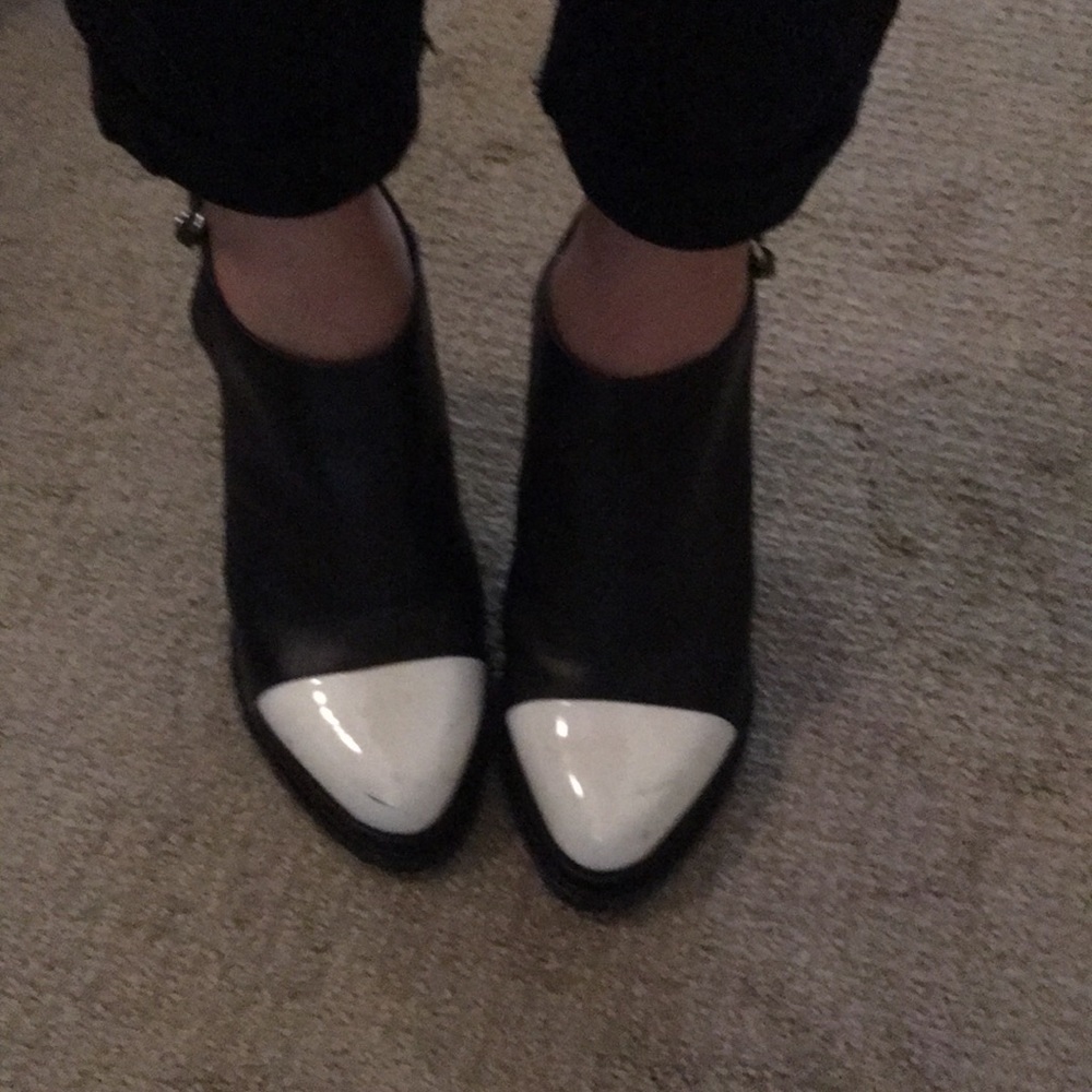 Alexander Wang Caroline patent pump
